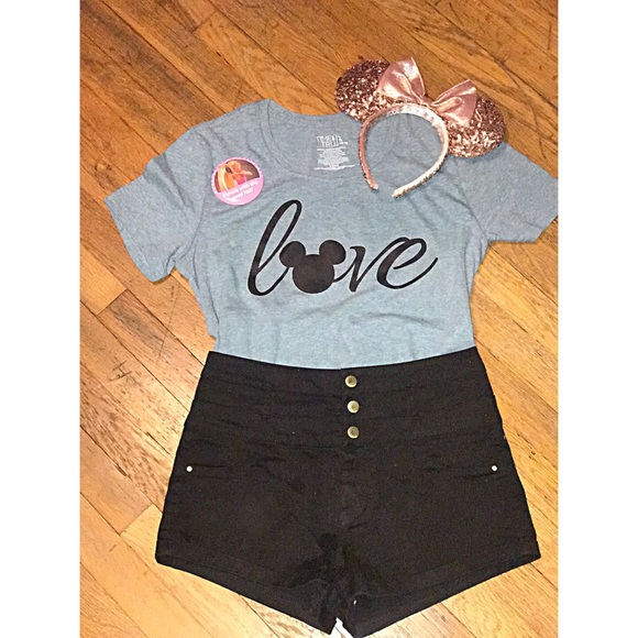 Disney Tops - Love Disney t-shirt